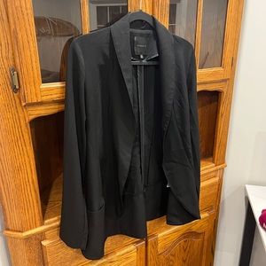 Dynamite Black Blazer